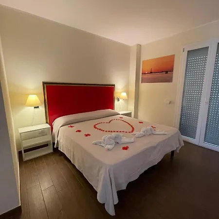 Felicity Aparthotel