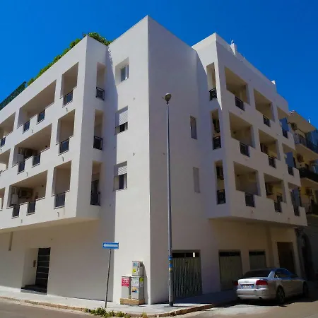 Felicity Aparthotel