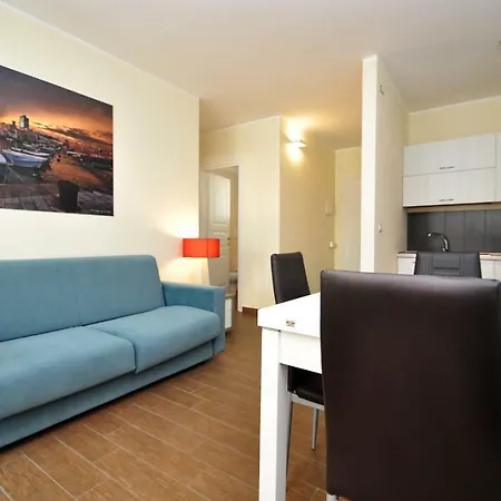 Ξενοδοχείο με διαμερίσματα Felicity 3*