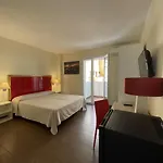 Felicity Aparthotel