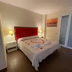 Felicity Aparthotel