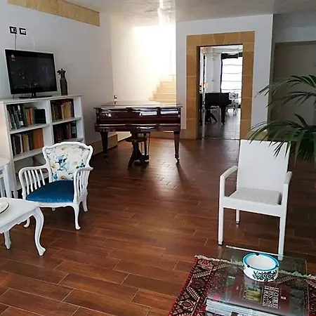 Hotel apartamentowy Felicity