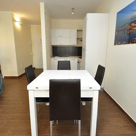 Felicity Apartahotel 3*