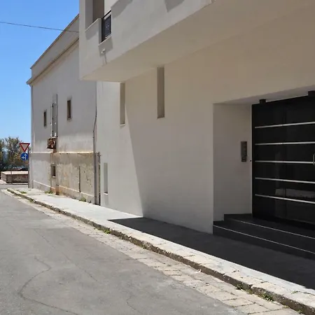 Apart-hotel Felicity 3*